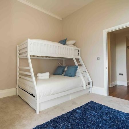 Beautiful Beach Side Apartment Торки Екстериор снимка