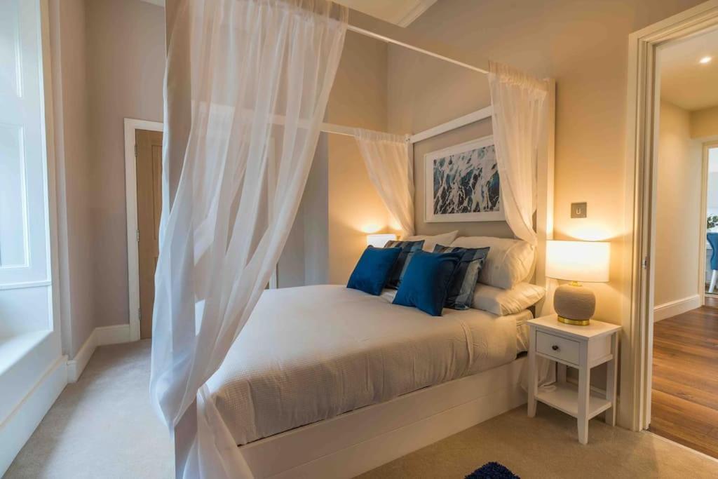 Beautiful Beach Side Apartment Торки Екстериор снимка